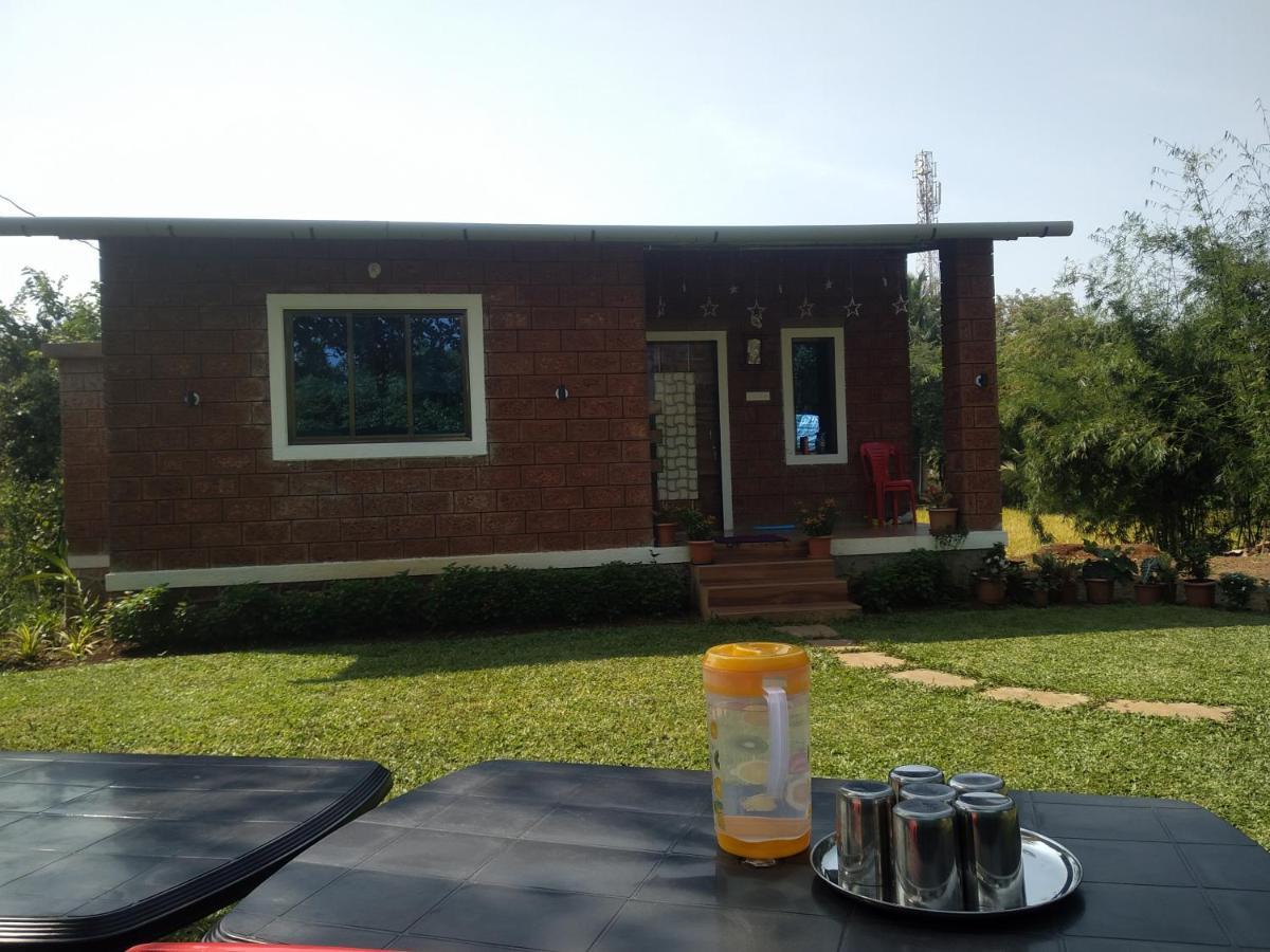 The Royal Ascot Holiday Home Alībāg Buitenkant foto