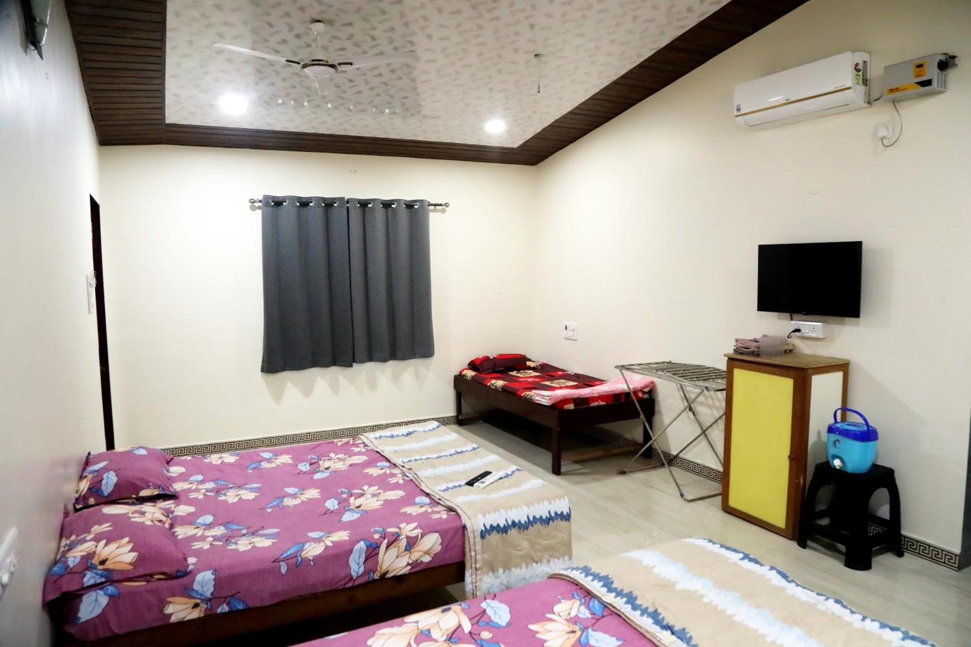 The Royal Ascot Holiday Home Alībāg Kamer foto